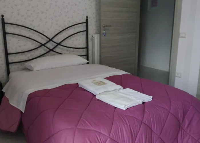 Mariele Nocleg ze śniadaniem 3*